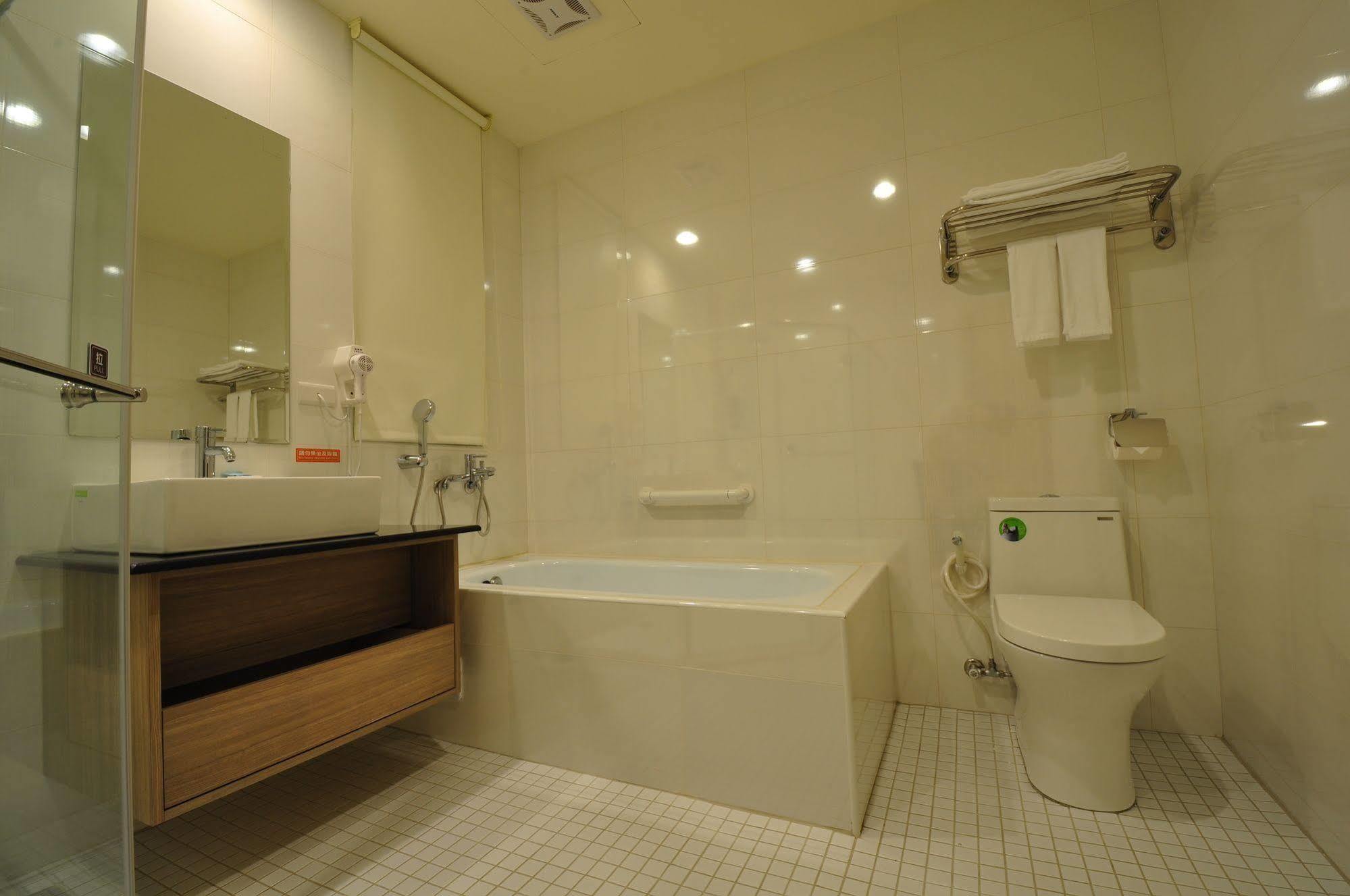 הואליין סיטי Fupin Hotel מראה חיצוני תמונה